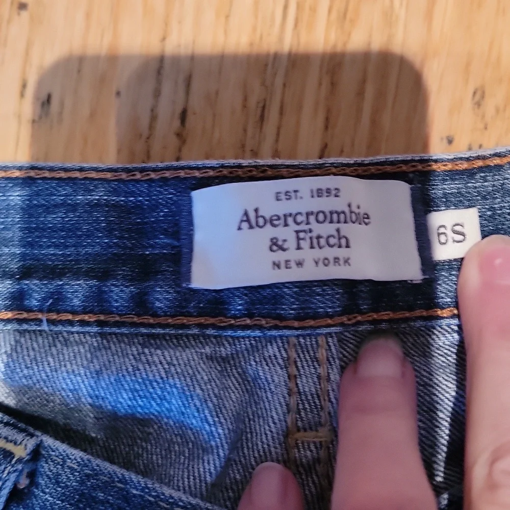 Abercrombie And Fitch Blue Distressed Jeans ERIN - Picture 6 of 9